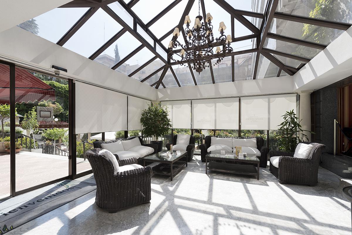 Hotel Miguel Angel Madryt Zewnętrze zdjęcie Interior of a conservatory